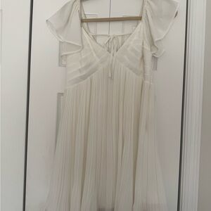 Lulu's Elegant White Dress